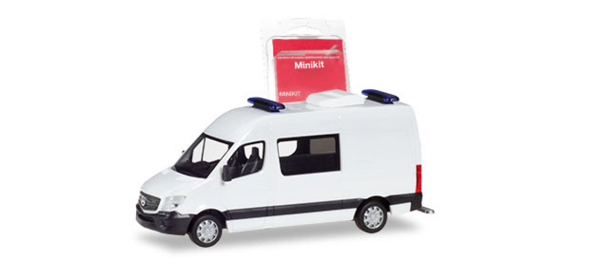 013543   MiniKit: Mercedes-Benz Sprinter Halbbus, weiß **Herpa