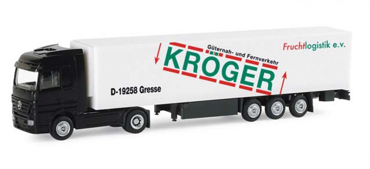 065566 Mercedes-Benz Actros LH Kühlkoffer-Sattelzug "Kröger Fruchtlogistik" Spur TT (1:120)