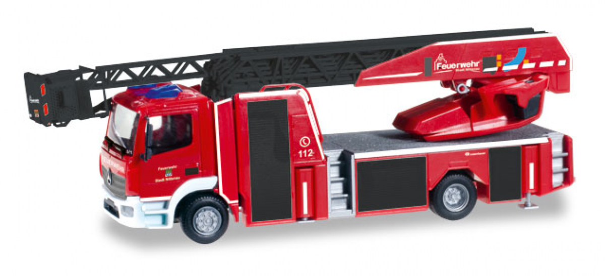 093248 Mercedes-Benz Atego Drehleiter "Feuerwehr Nittenau" Herpa