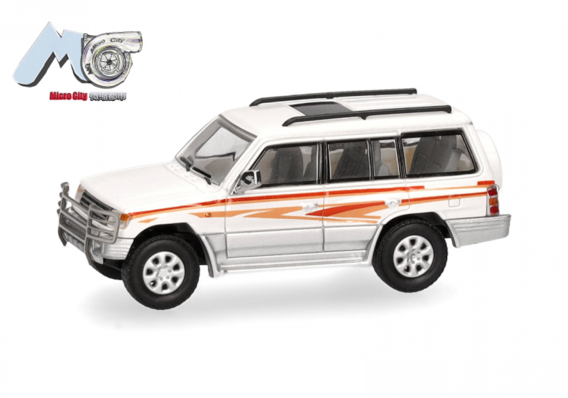 110424 MicroCity: Mitsubishi Pajero, weiß B4