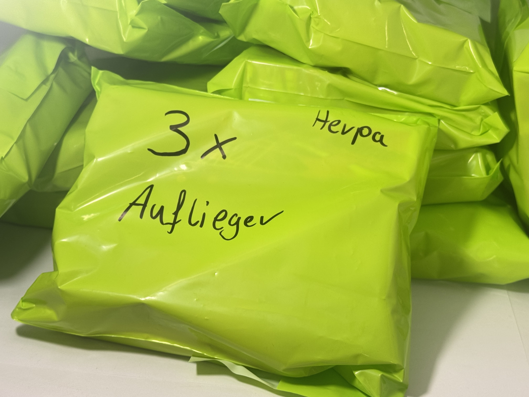 Bastelbeutel: 3x Auflieger von Herpa FridaySALE