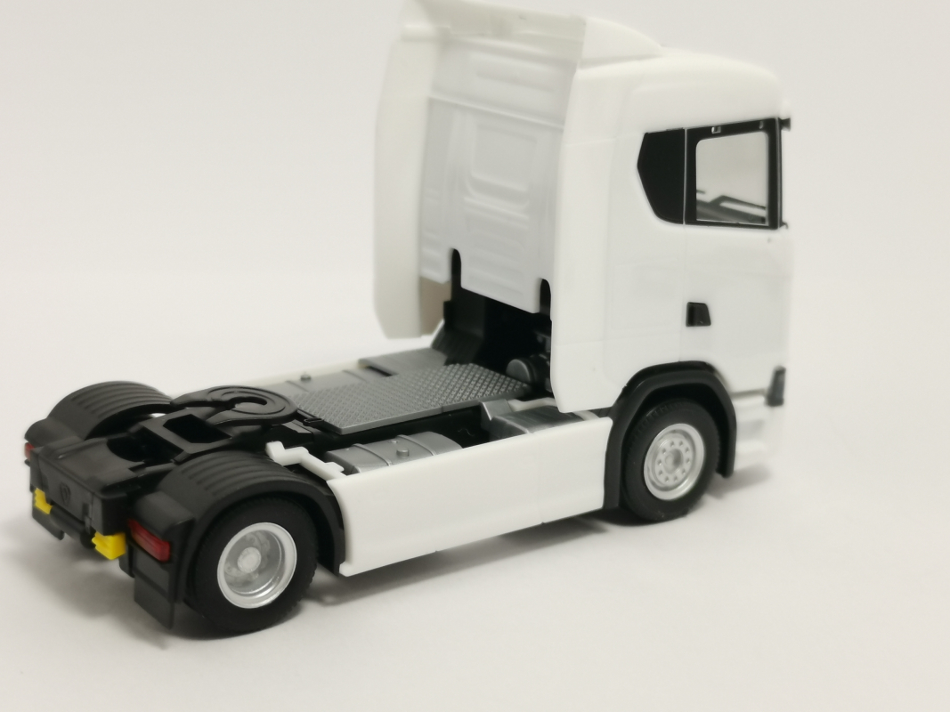 310192  Scania CS 20 Niederdach Zugmaschine, weiß Herpa