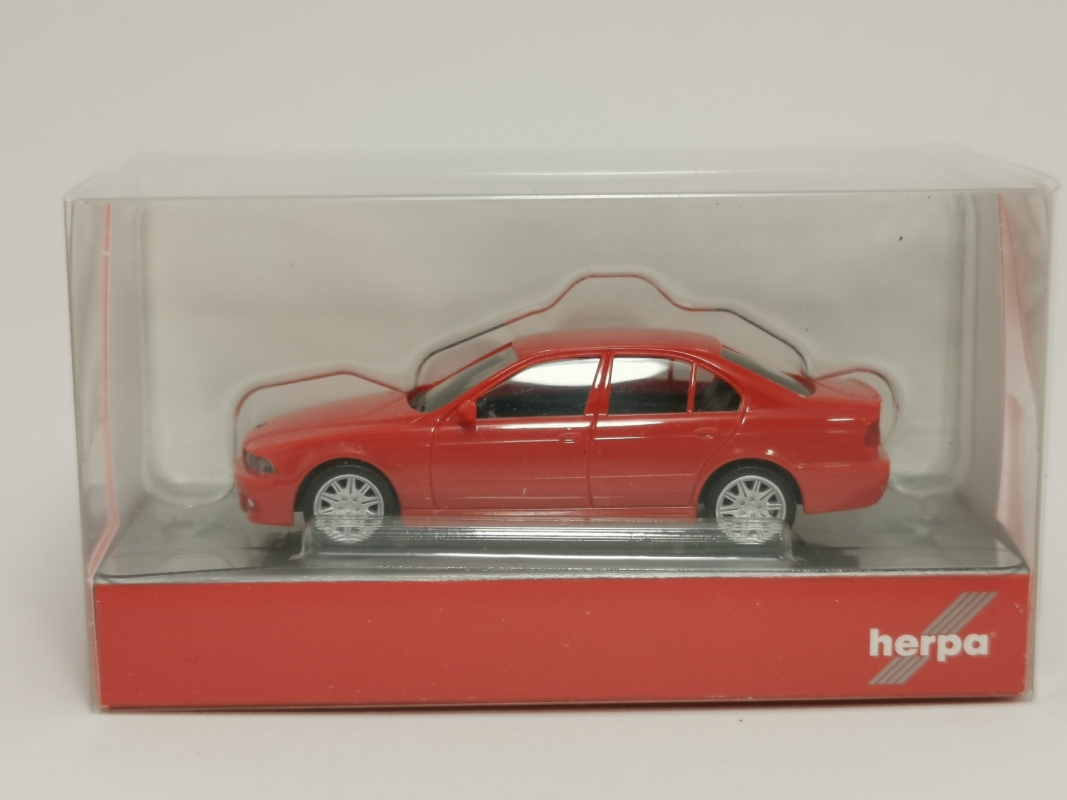 022644-002  BMW M5, rot Herpa