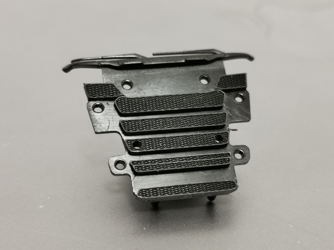 Grill UT für Scania CS 20 mit Löcher für Rammschutz schwarz Herpa