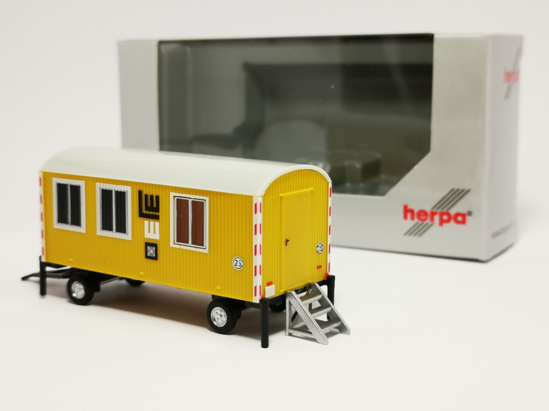 940665 Bauwagen, Leonhard Weiss  Herpa