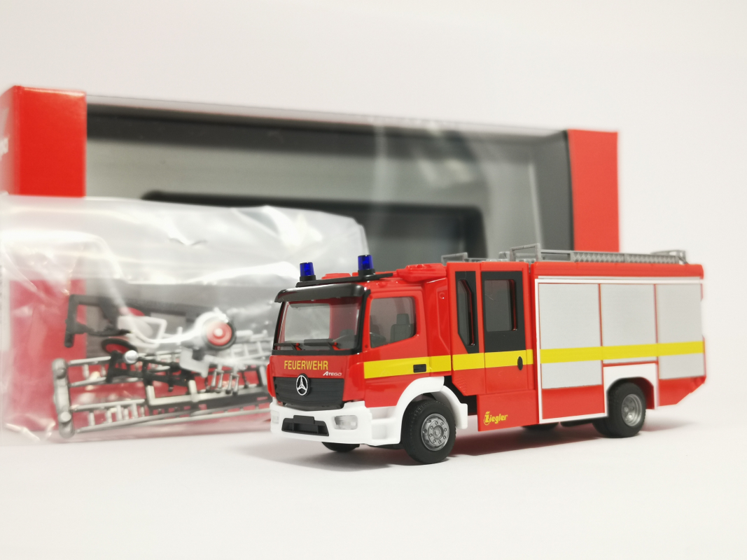 095327 Mercedes-Benz Atego 13 Ziegler Z-Cab "Feuerwehr" Herpa