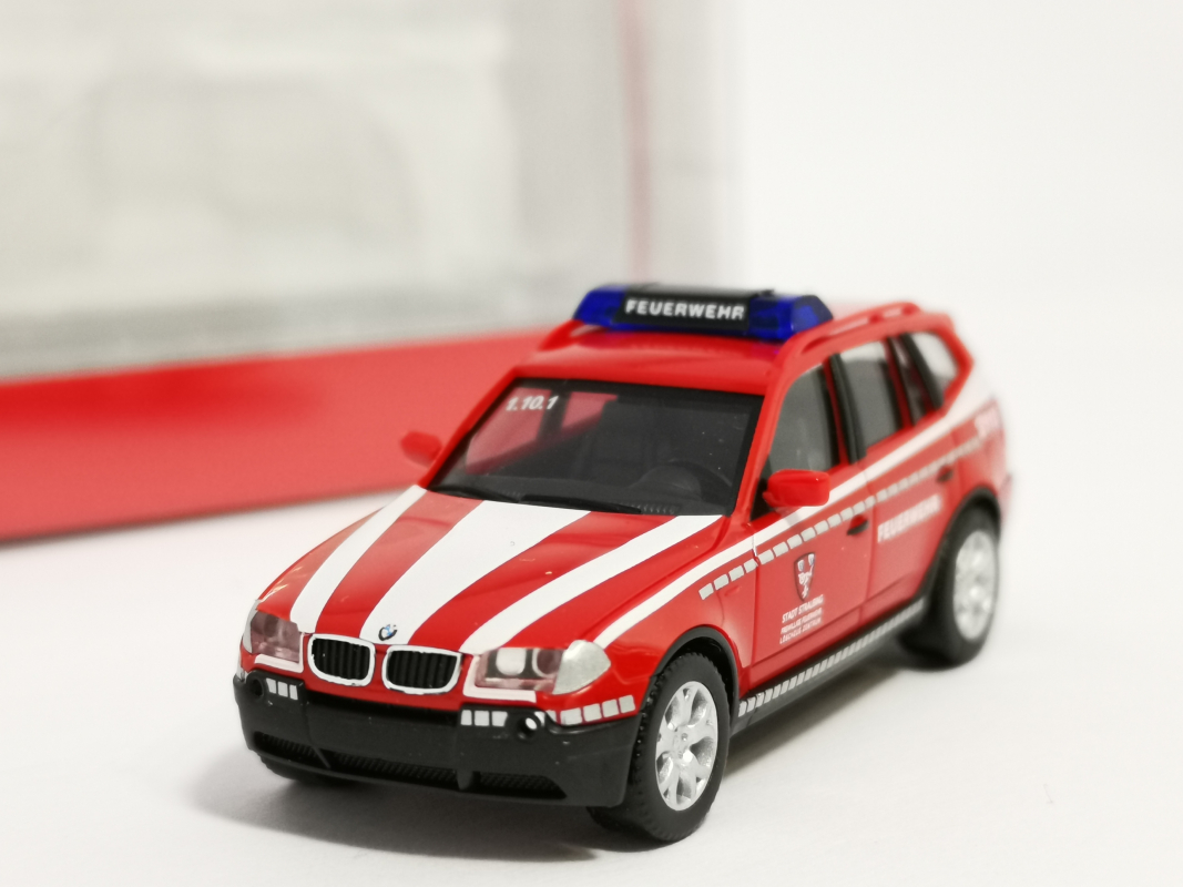 930727 BMW X3 (E83) "FW Straubing" Herpa