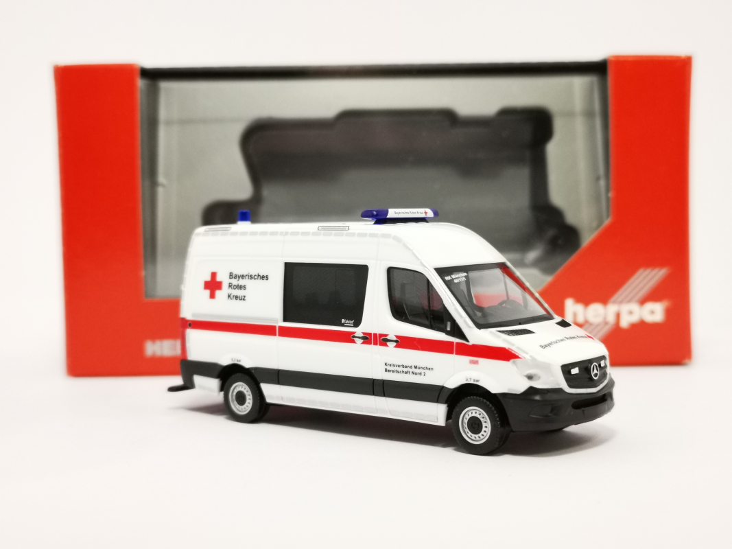 095631 Mercedes-Benz Sprinter `13 Halbbus "BRK München / Katastrophenschutz" Herpa