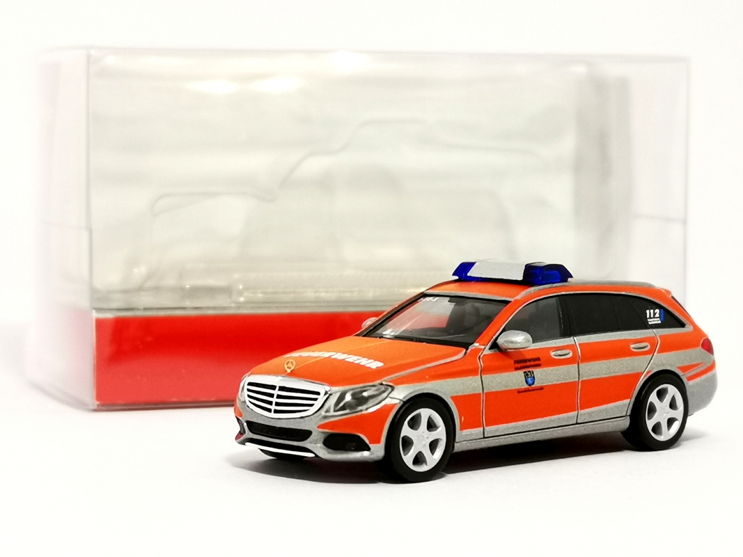 096003 Mb C-Klasse T-Modell Elegance Kommandofahrzeug „Freiwillige Feuerwehr Saarbrücken“ Herpa