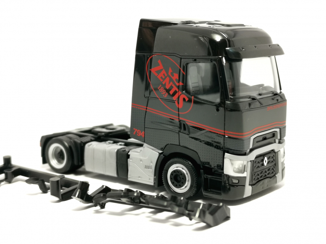Renault T Lowliner Zugmaschine „Zentis Aachen“ Herpa