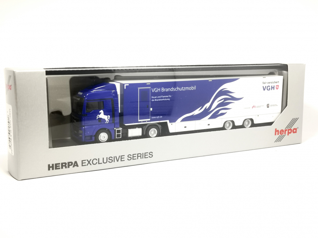 939034 MAN TGX XLX Kühlkoffer Sz "VGH Brandschutzmobil" Herpa