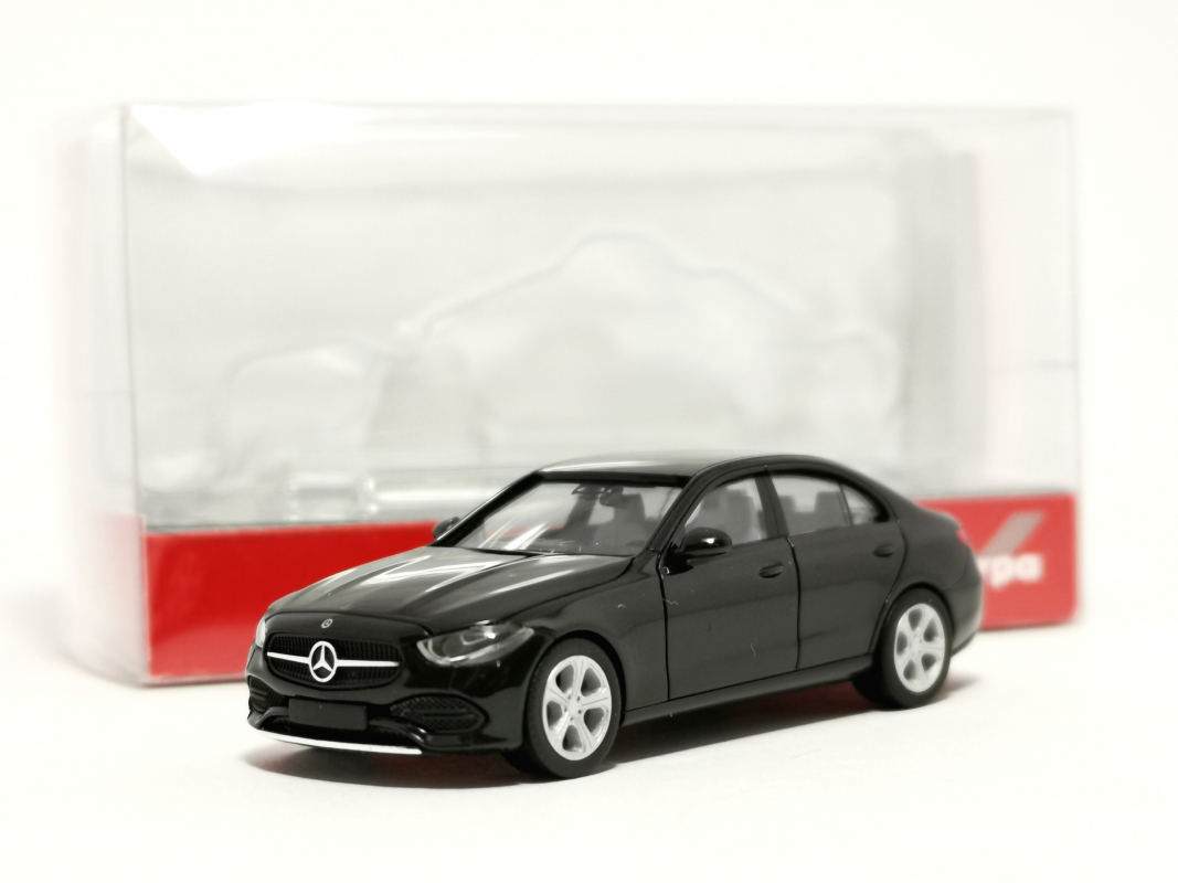 421003 Mercedes-Benz C-Klasse Limousine, schwarz Herpa - SALE