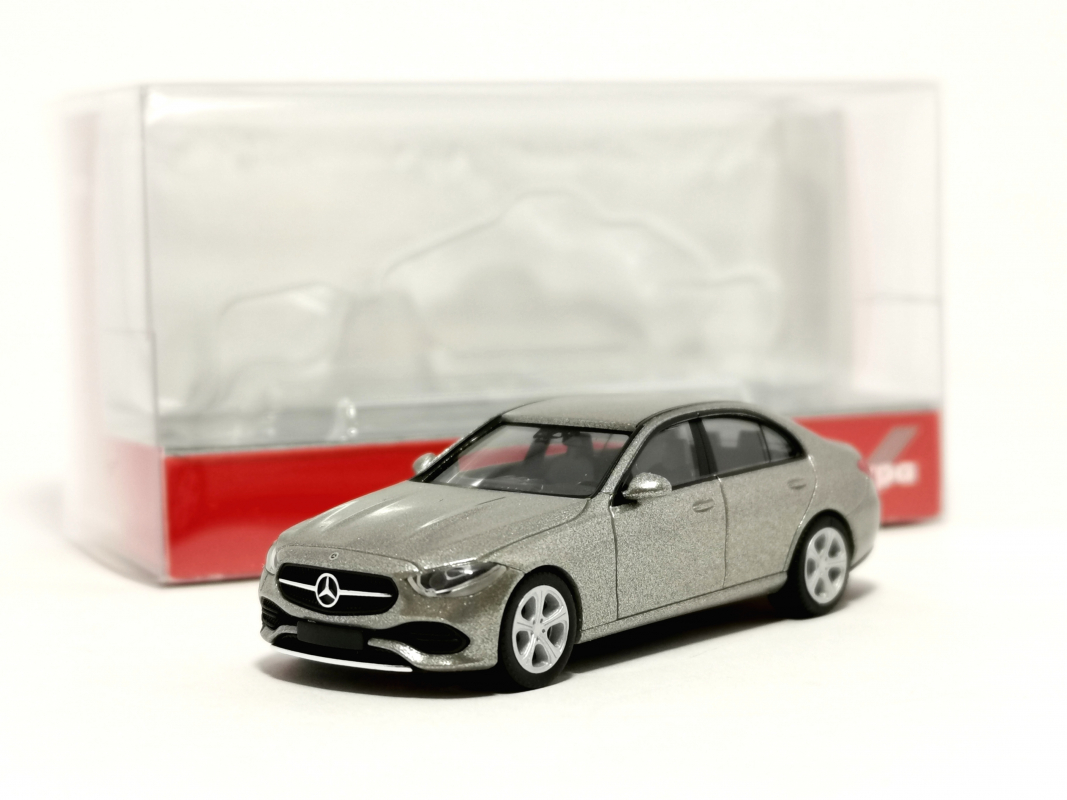 430913 Mercedes-Benz C-Klasse Limousine, Mojavesilber metallic Herpa