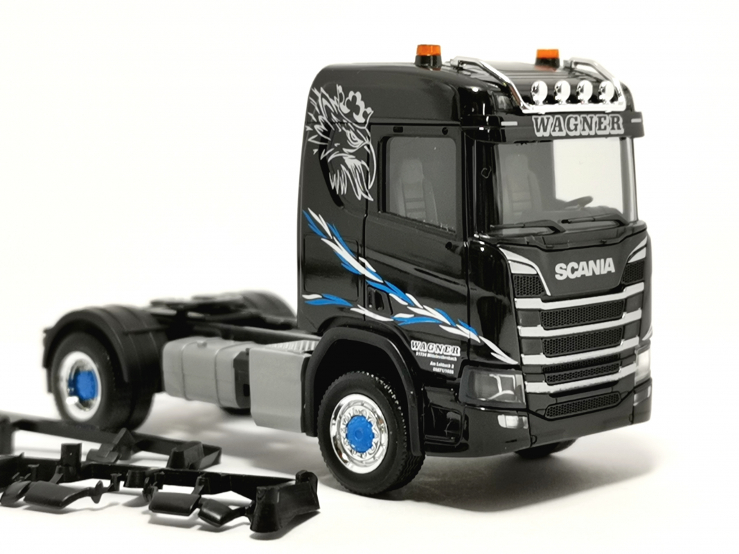 Scania CR ND 4x4 Zugmaschine „Wagner Mitteleschenbach“ Herpa