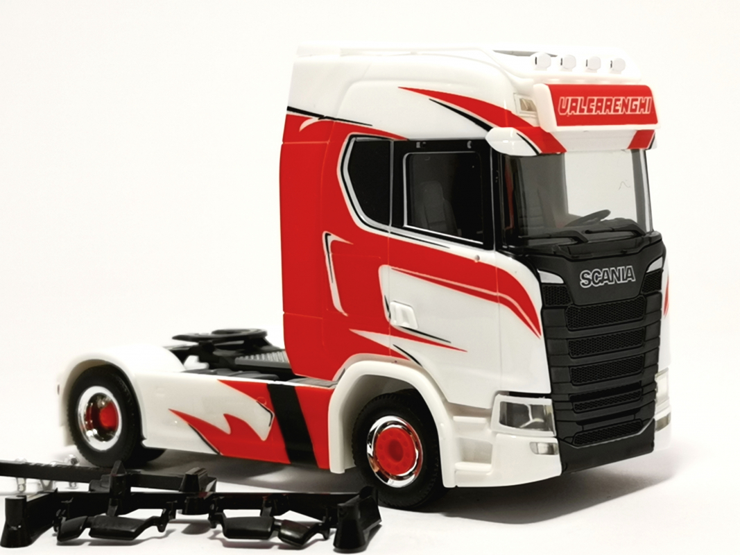 Scania CS 20 HD Zugmaschine „Valcarenghi“ Herpa