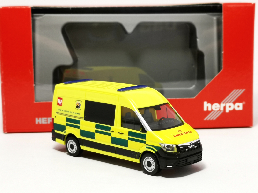 096874 MAN TGE Krankentransportfahrzeug Belgien Herpa