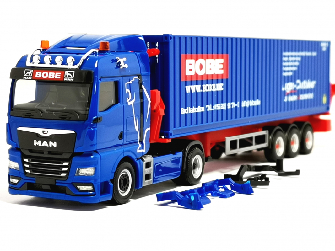 315432 MAN TGX GM Container-Seitenlader „Bobe Spedition“ Herpa
