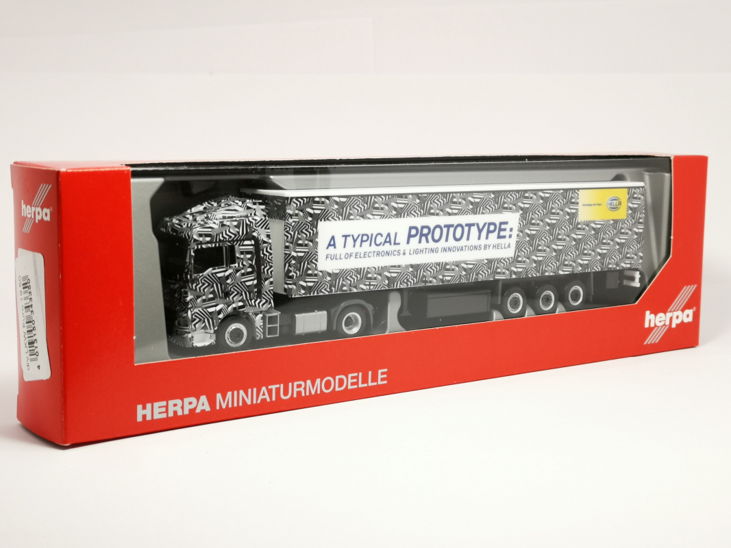 308434 MAN TGX XLX Gardinenplanen-Sattelzug "Hella Erlkönig Truck" Herpa