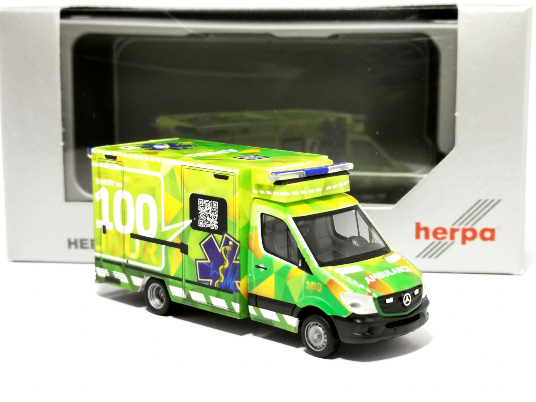952316 MB Sprinter 13 RTW "Rettung Basel" Herpa