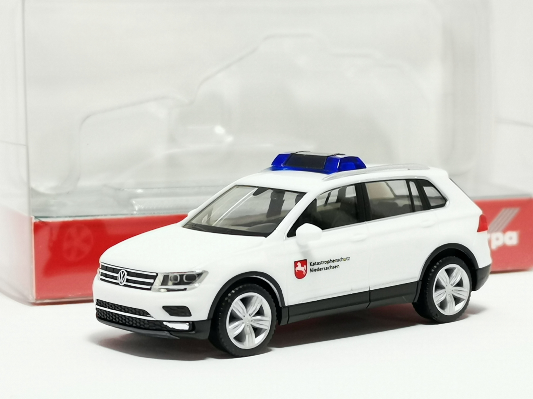 096942 VW Tiguan „Katastrophenschutz Niedersachsen“ Herpa