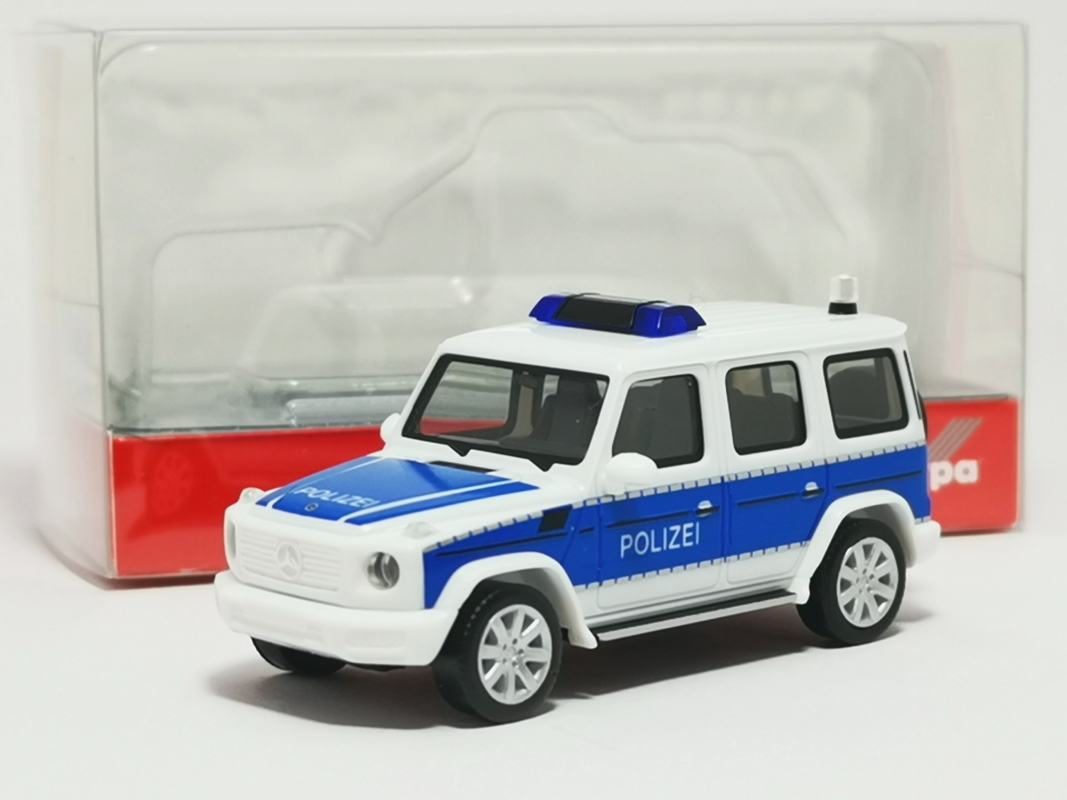 097222 Mercedes-Benz G-Klasse „Polizei Brandenburg Land“ Herpa