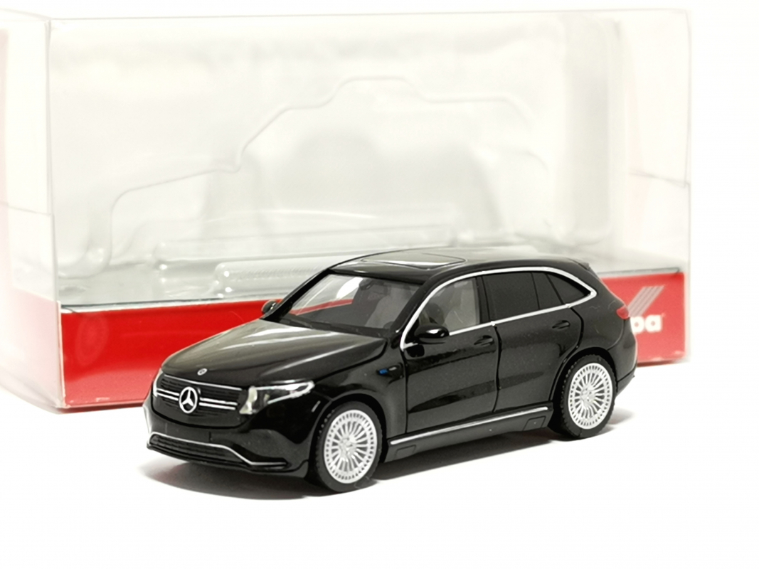 430715-003 Mercedes-EQ EQC AMG, obsidianschwarz metallic Herpa