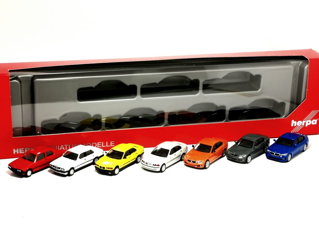 076760 Set mit 7 Modellen "7 Generationen der BMW 3er Reihe" Herpa*SALE