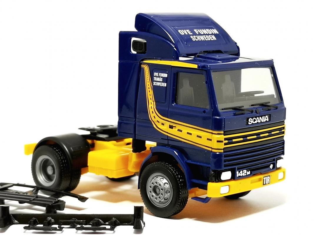 Scania 142 Zugmaschine „ASG“ Herpa