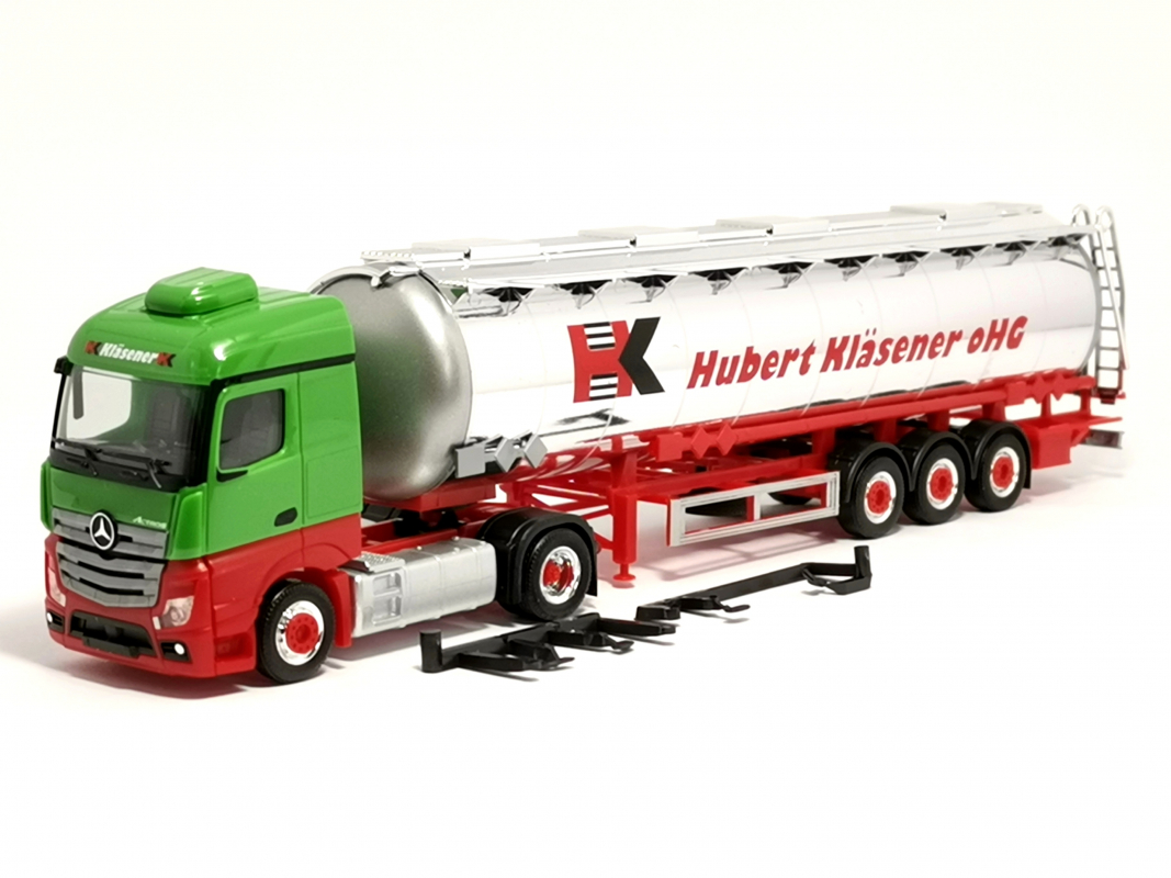 315395 Mercedes-Benz Actros Streamspace Jumbochromtank-Sattelzug „Hubert Kläsener“ Herpa