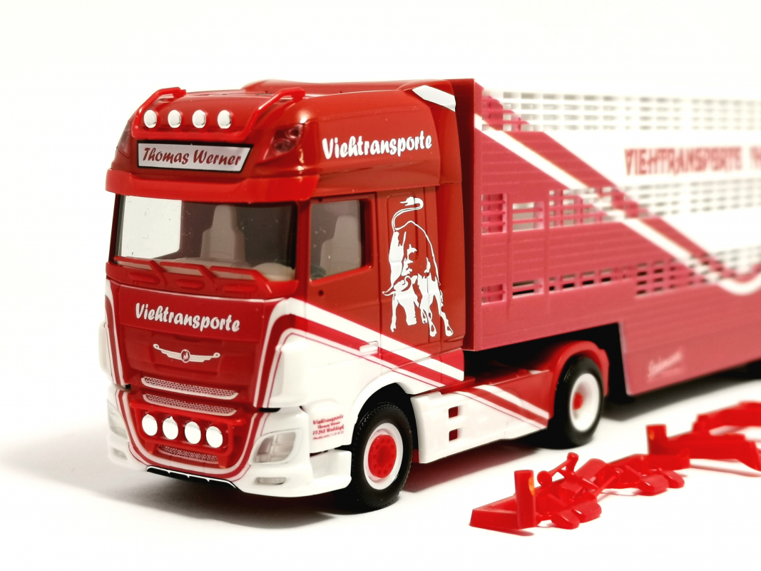 315449 DAF XF SSC Viehtransporter-Sattelzug „Thomas Werner“ Herpa
