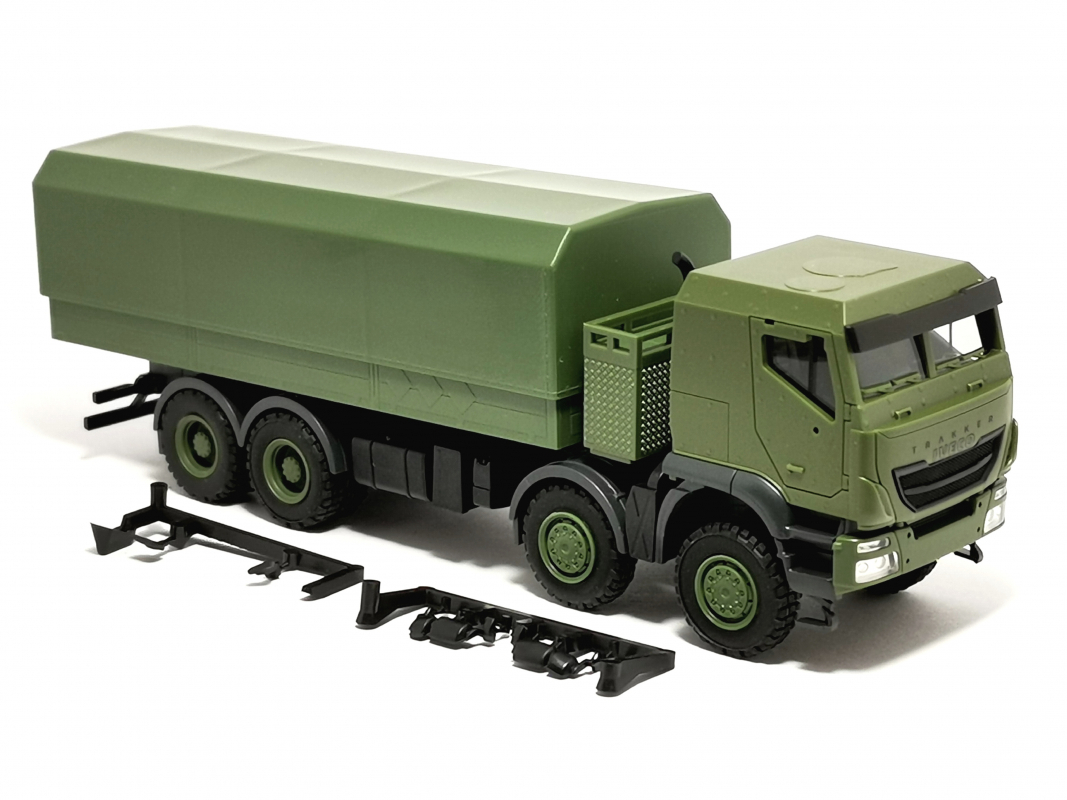 746915 Iveco Trakker 8x8 geschützt Pritschen-LKW, undekoriert Herpa - Restbestand