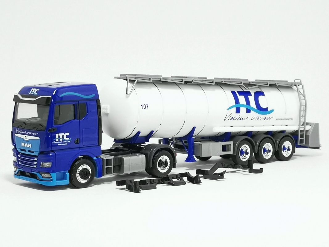 316064 MAN TGX GM Lebensmitteltank-Sattelzug „ITC“ (Niederlande/Oss) Herpa