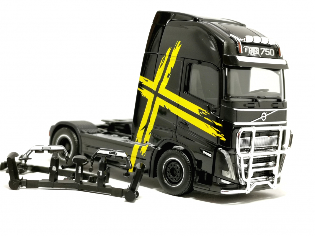 315289-002 Volvo FH 16 Gl. XL 2020 Zugmaschine, schwarz**Herpa