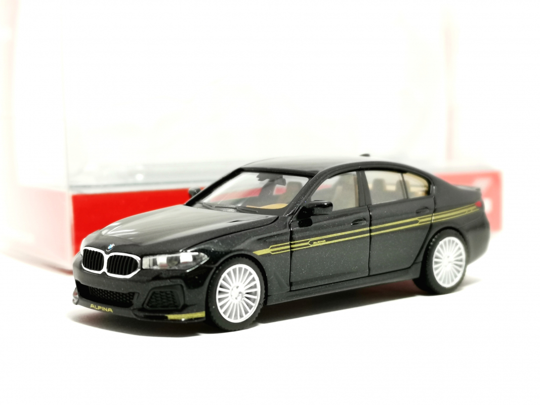 430951 BMW Alpina B5 Limousine, schwarzmetallic Herpa