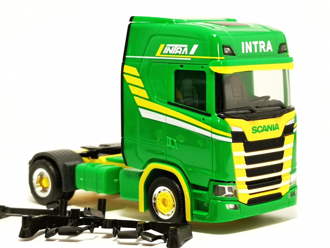 Scania CS 20 HD Zugmaschine „Intra“ (Polen/Iłowa) Herpa