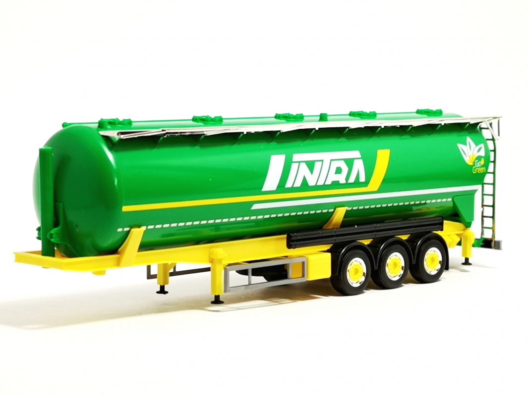 Silo-Auflieger „Intra“ (Polen/Iłowa) Herpa