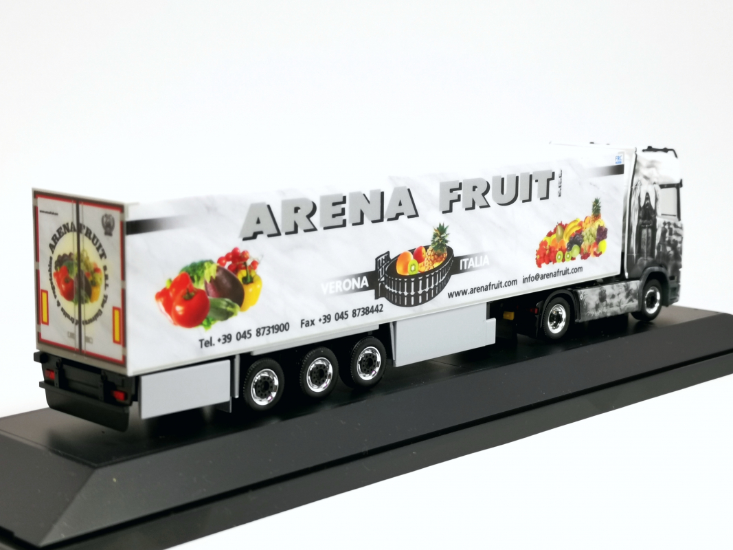 122269 Scania CS 20 HD Kühlkoffer-Sattelzug „Arena Fruit“ (Italien/Santa Maria di Zevio) Herpa