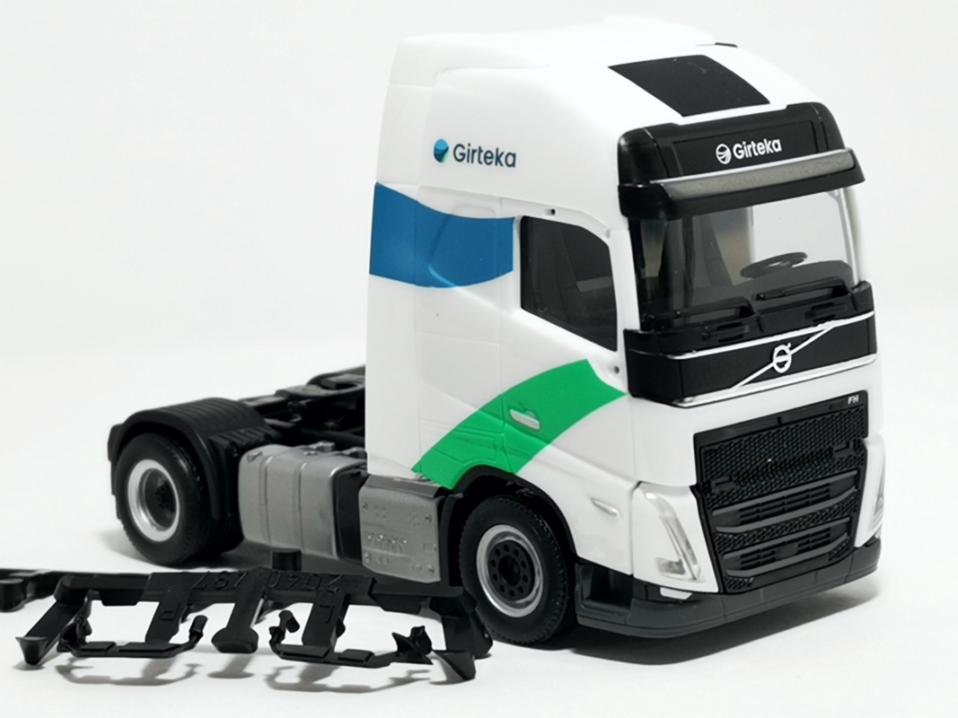 Volvo FH Gl. XL 2020 Zugmaschine "Girteka" Herpa