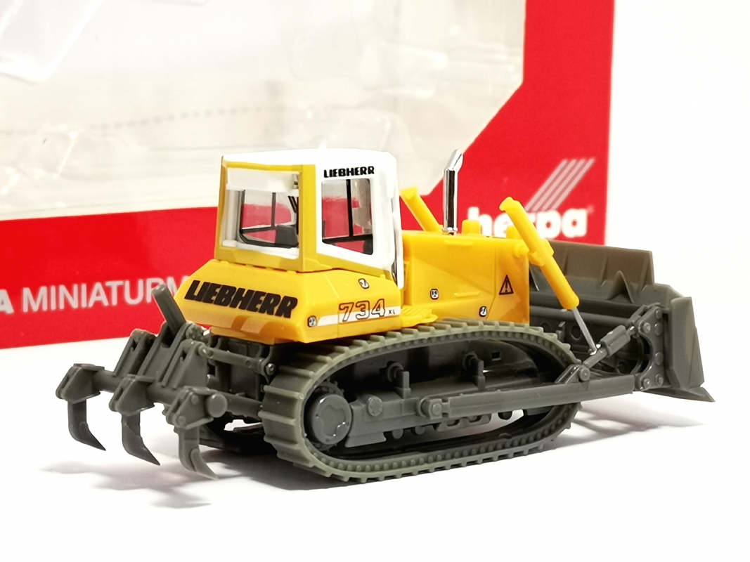 151689 Liebherr Planierraupe PR734 Litronic Herpa