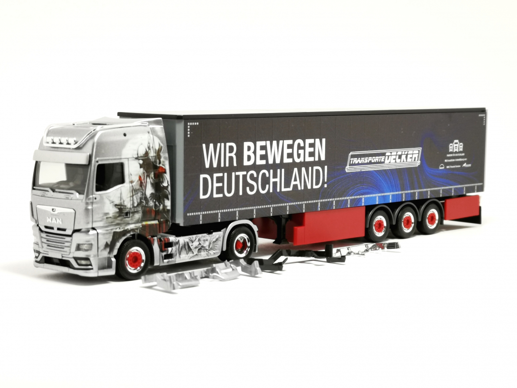 316453 MAN TGX GX Gardinenplanen-Sattelzug "Transporte Decker Düren" Herpa