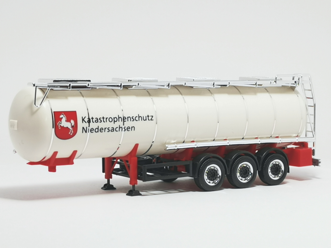 Tank-Auflieger "Katastrophenschutz Niedersachsen" Herpa
