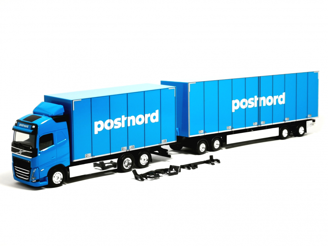 316866 Volvo FH Gl. 2020 Schwedencombi "Postnord" (Schweden/Solna) Herpa