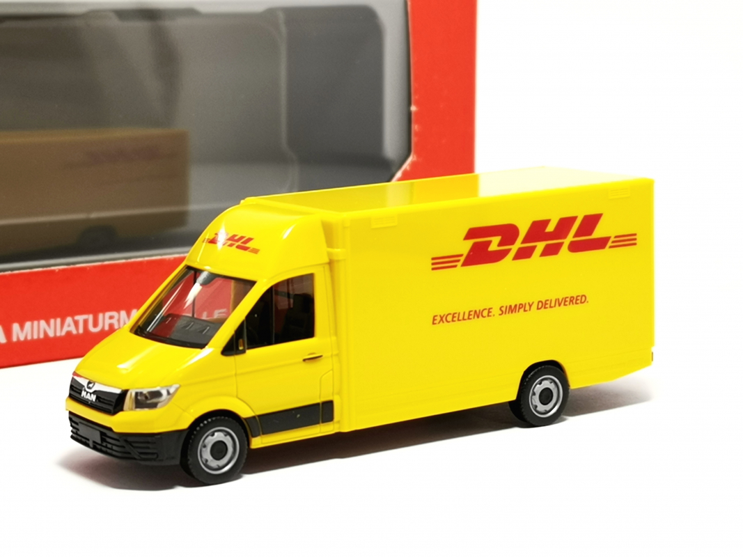 097567 MAN TGE Paketverteilerfahrzeug "Deutsche Post / DHL" Herpa