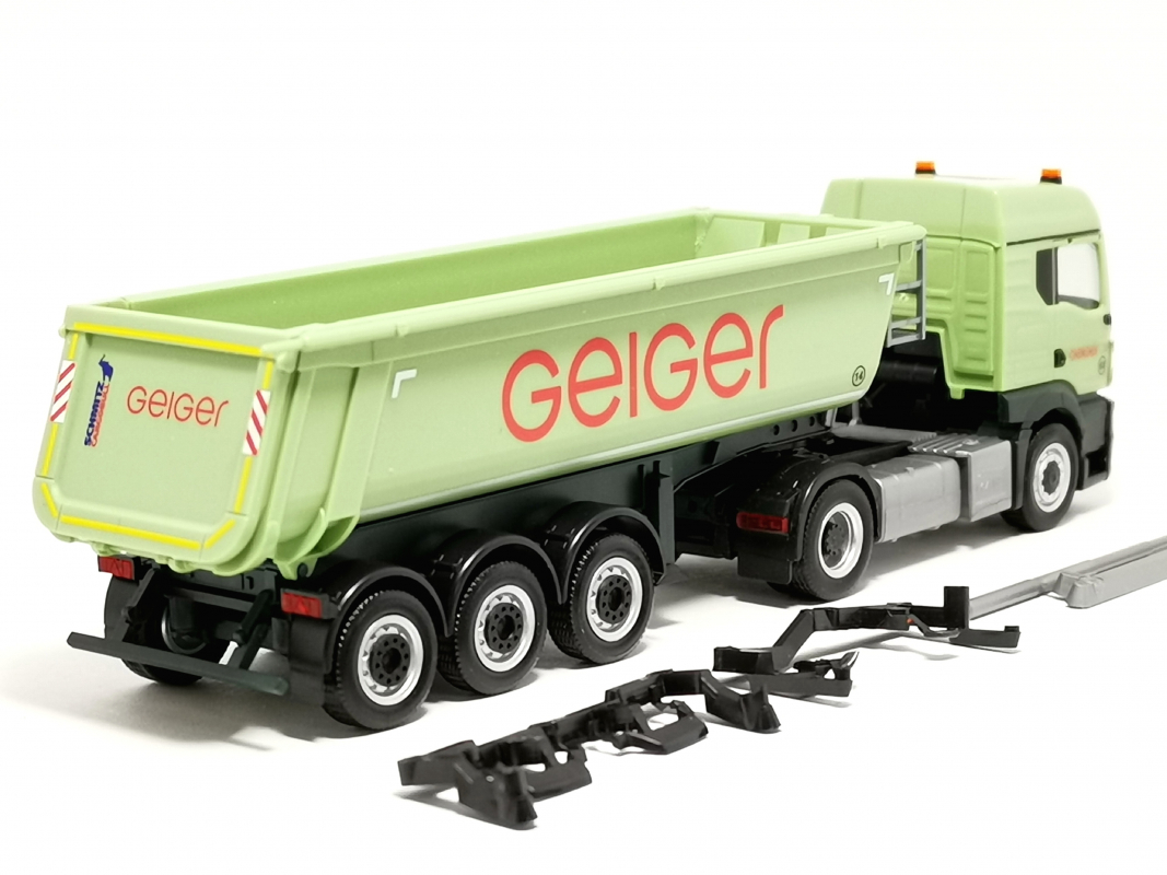 Preview: MAN TGS TM Rundmulden Sattelzug "Geiger" Herpa