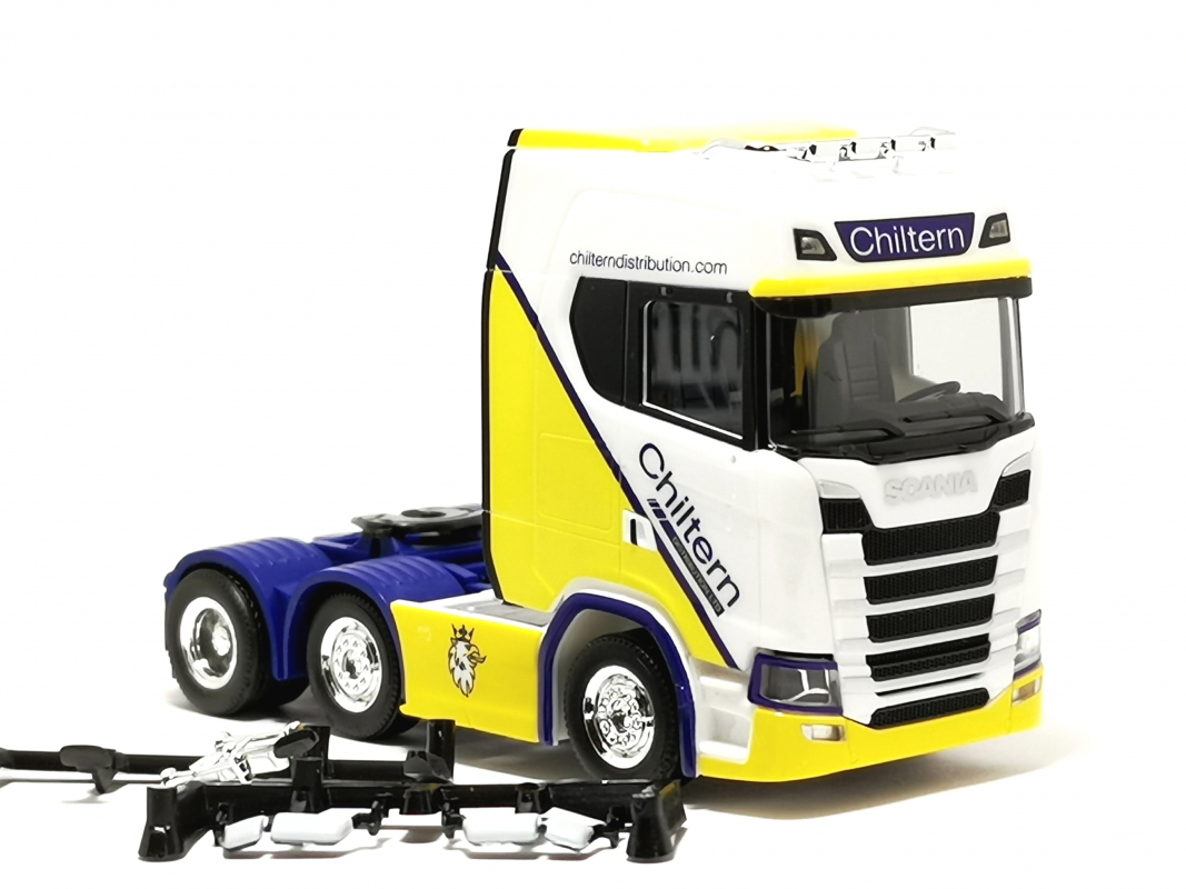 Scania CS 20 HD 6x2 Zugmaschine "Chiltern" Herpa