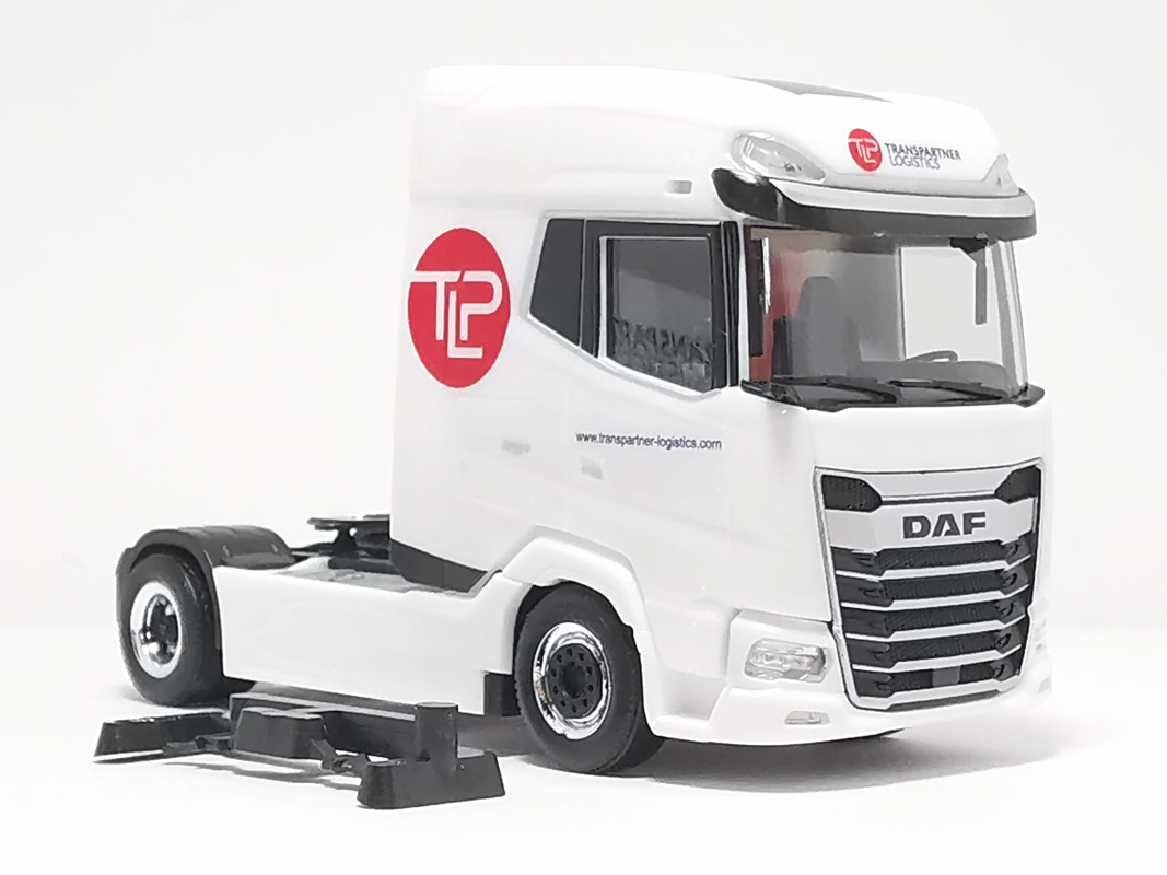 DAF XG+ Zugmaschine "TLP" Herpa