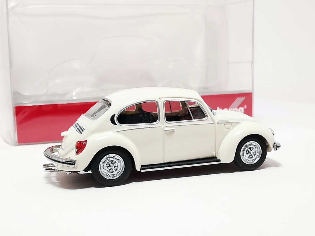 421096 VW Käfer 1303, weiß Herpa