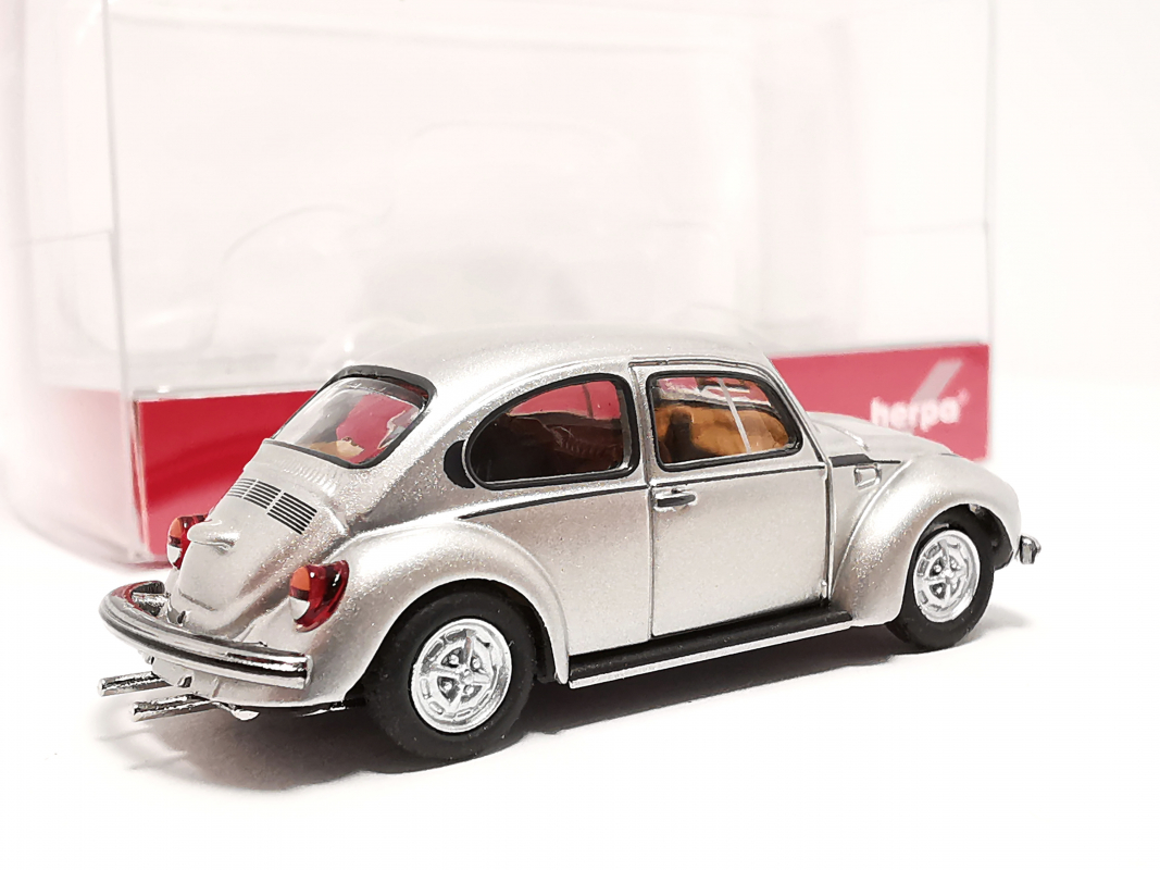 430982 VW Käfer 1303, silbermetallic Herpa