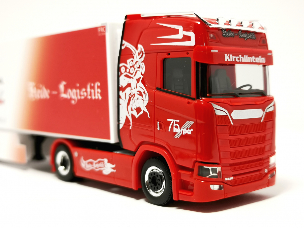 957007 Scania CS 20 KüKo Sattelzug "Heide Logistik 75 Jahre Herpa Nr.2" Herpa