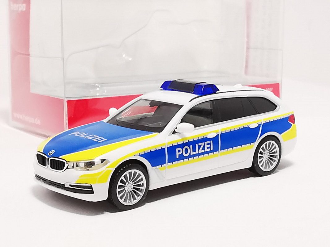 097765 BMW 5er Touring "Polizei Niedersachsen" Herpa